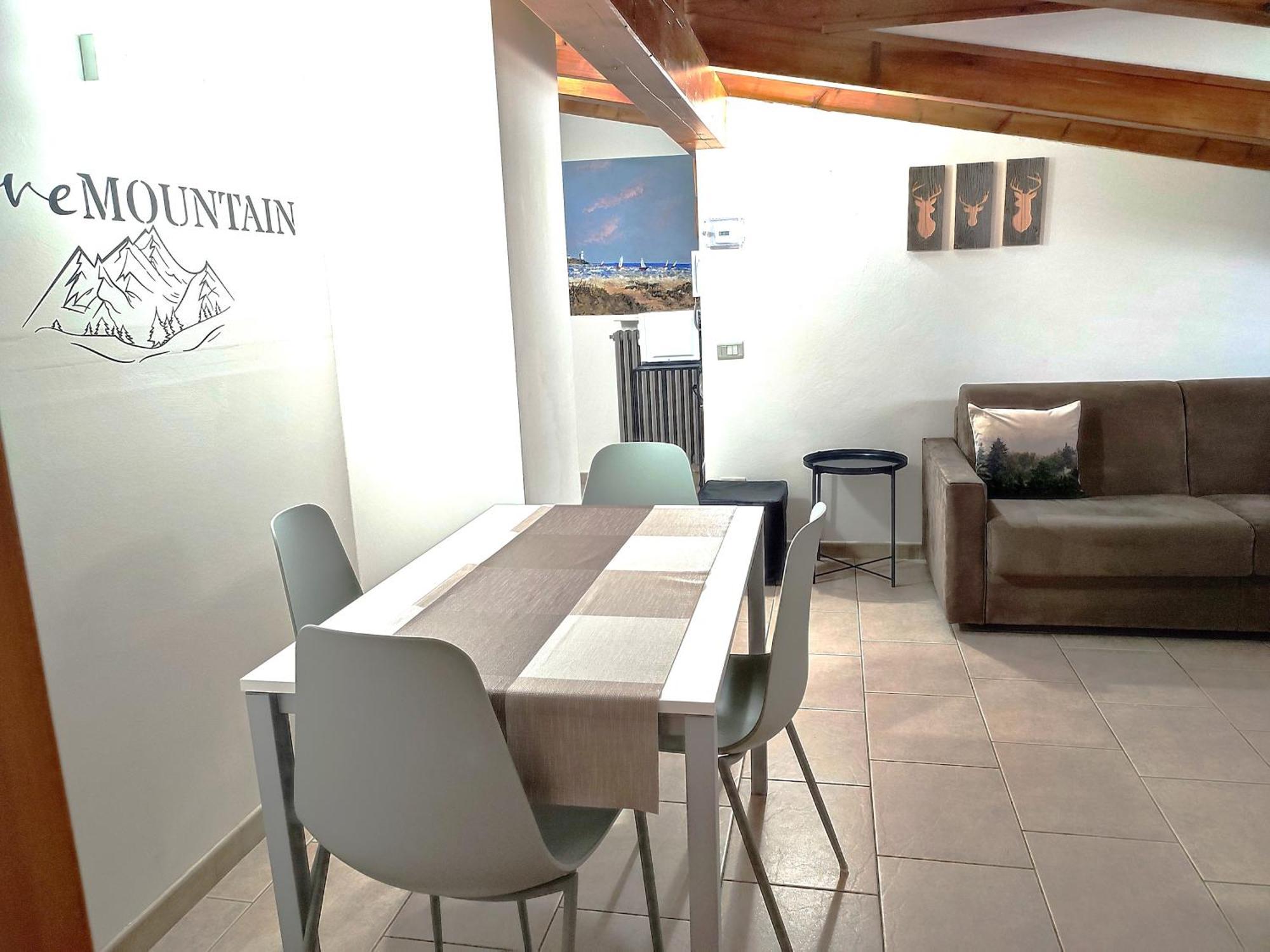 Appartamento Con Giardino Carisolo Bagian luar foto